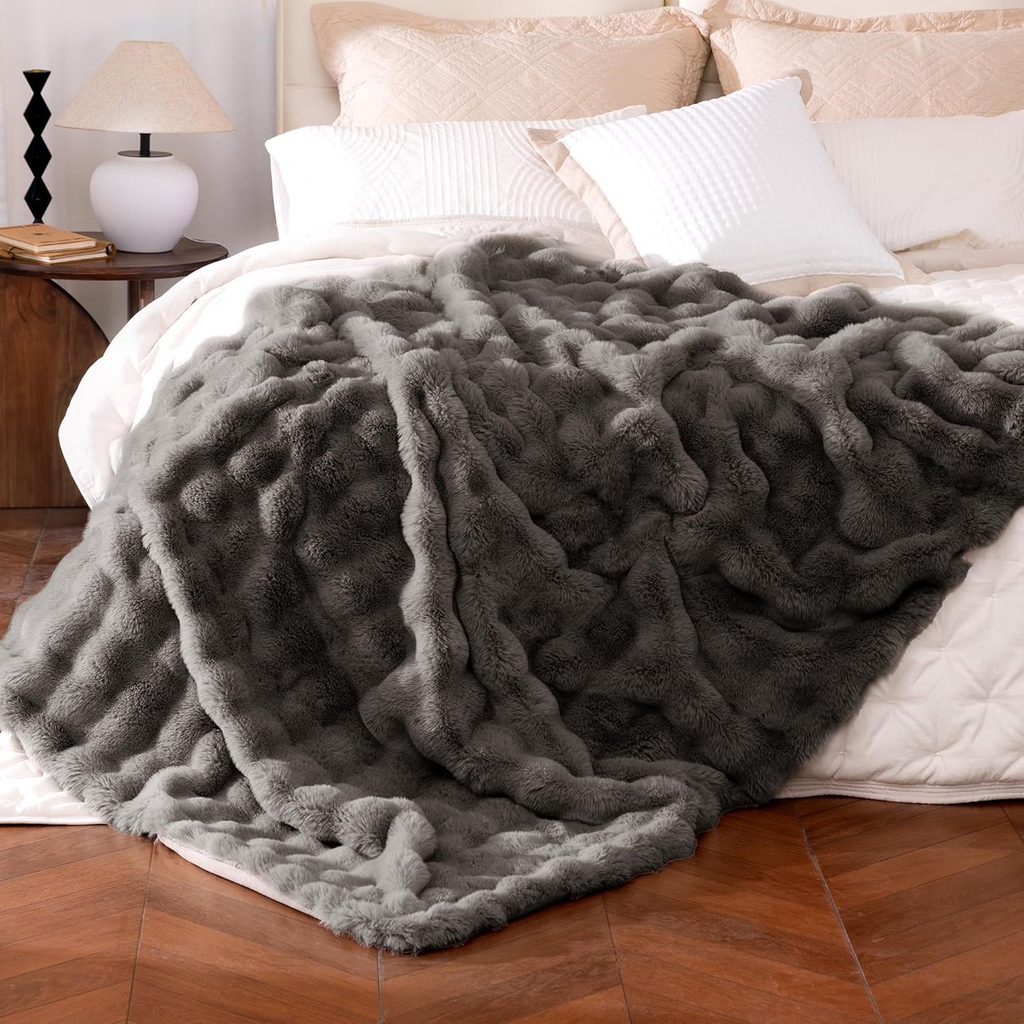 Ultra Soft Cozy Faux Fur Throw Blanket, Fuzzy Plush Thick Bubble Blanket, Luxury Fluffy Blanket for Couch, Sofa, Bedroom, and Living Room, 50x60 Inches, Cream White
