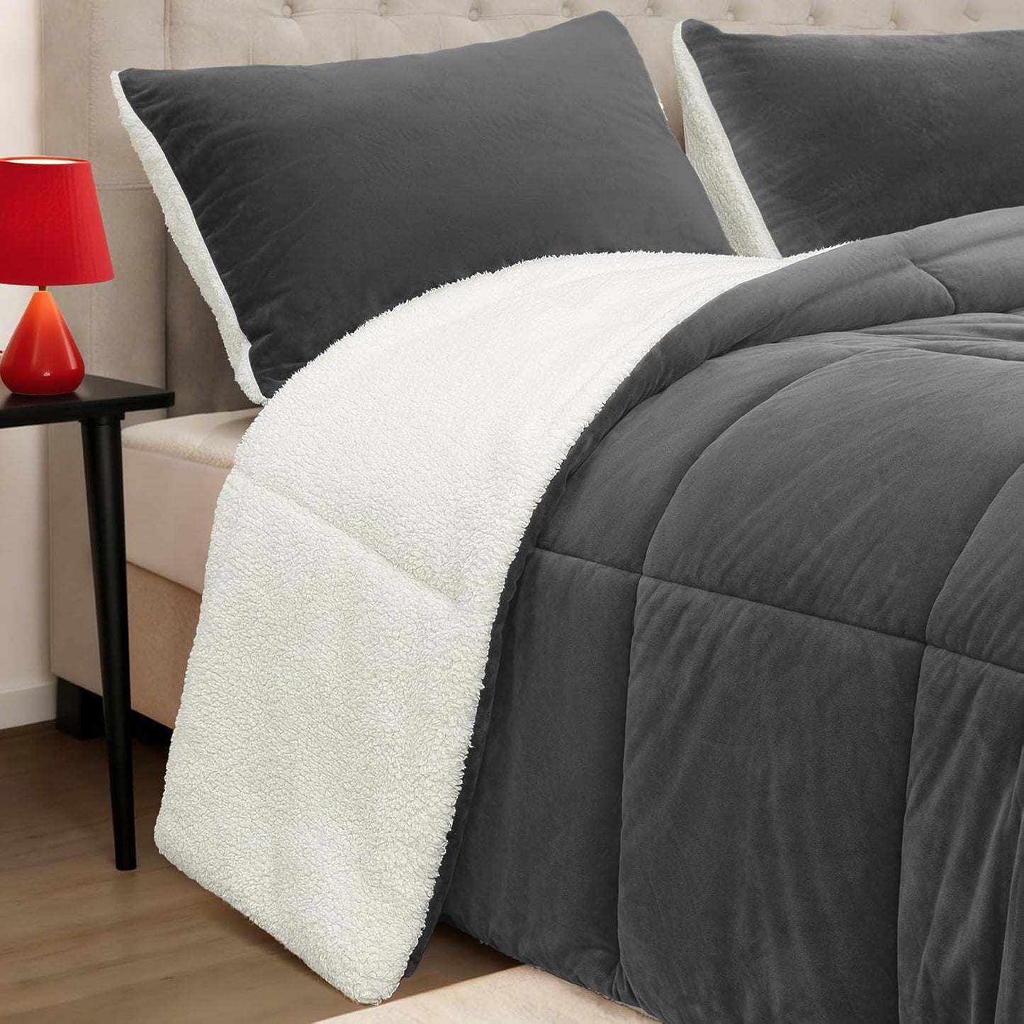 Fluffy Sherpa Queen Comforter Set 3 Pieces, Thick Reversible Down Alternative Fleece Comforter & 2 Pillow Shams,Super Soft Micromink Winter Warm Plush Bedding Comforter Sets (Black,Queen)