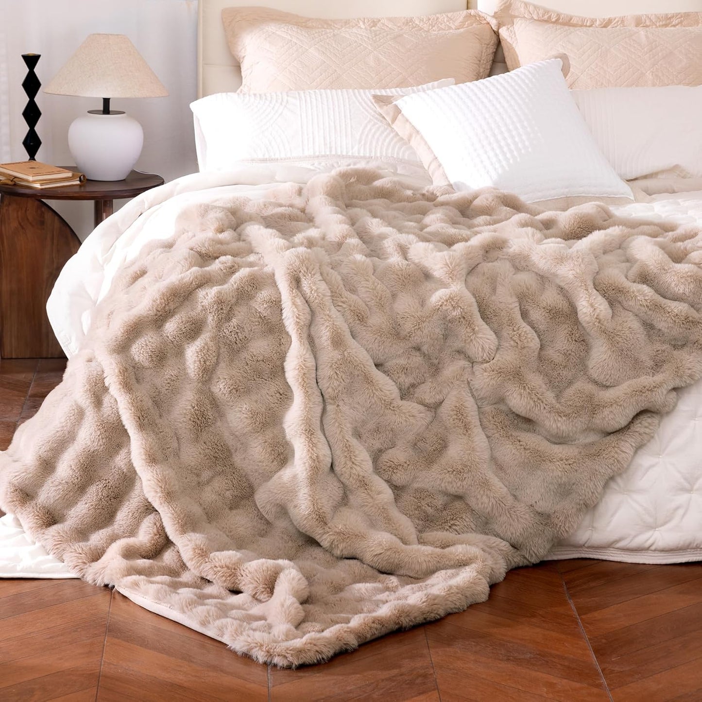 Ultra Soft Cozy Faux Fur Throw Blanket, Fuzzy Plush Thick Bubble Blanket, Luxury Fluffy Blanket for Couch, Sofa, Bedroom, and Living Room, 50x60 Inches, Cream White