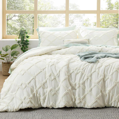 Bedsure Tufted Boho Comforter Set Queen Size - Beige Boho Bed Set, GentleSoft™ 3 Pieces Farmhouse Shabby Chic Embroidery Bedding, Gifts for Woman, Soft Jacquard Queen Comforter for All Seasons