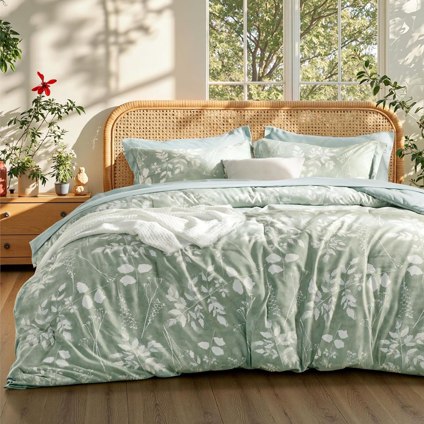 Bedsure Queen Comforter Set - 7 Pieces Floral Sage Green Soft Bedding Sets, Queen Bed in a Bag with Botanical Flowers Comforter, Sheets, Pillowcases & Shams