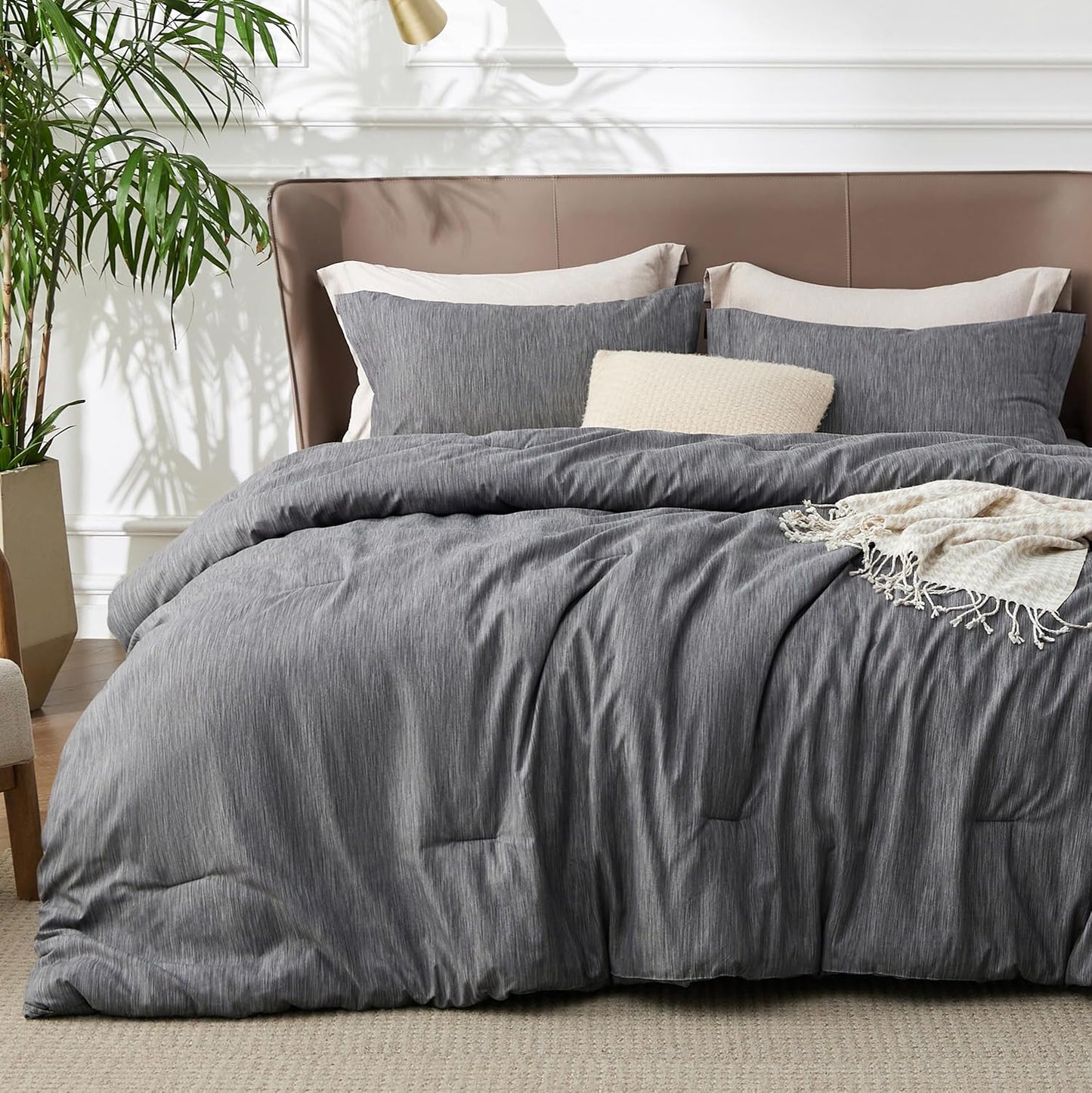 Bedsure Queen Comforter Set - Cooling and Warm Bed Set, Charcoal Black Reversible Bedding for All Season, 3 Pieces, 1 Queen Size Comforter (88"x88") and 2 Pillow Cases(20"x26")